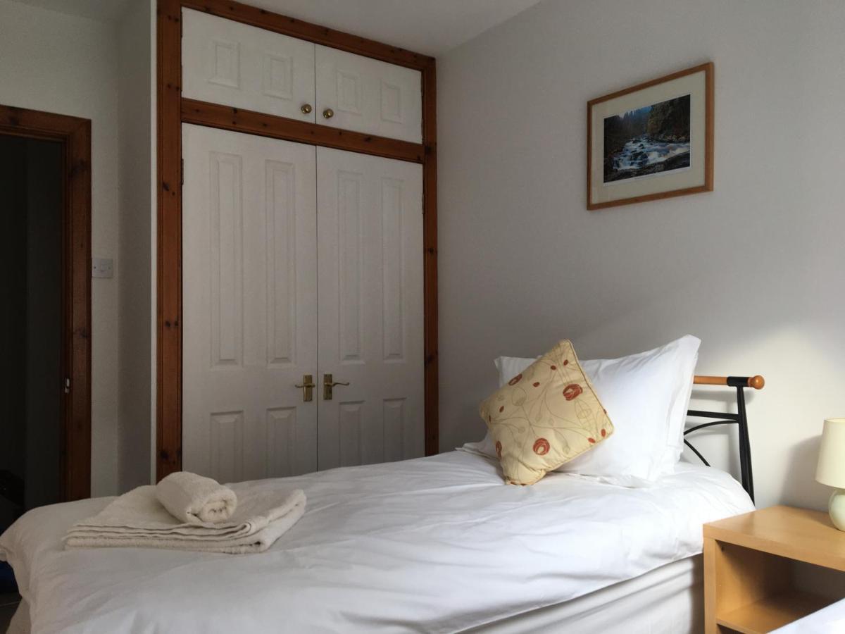 Lairds And Keepers Apartments Dunkeld Bagian luar foto