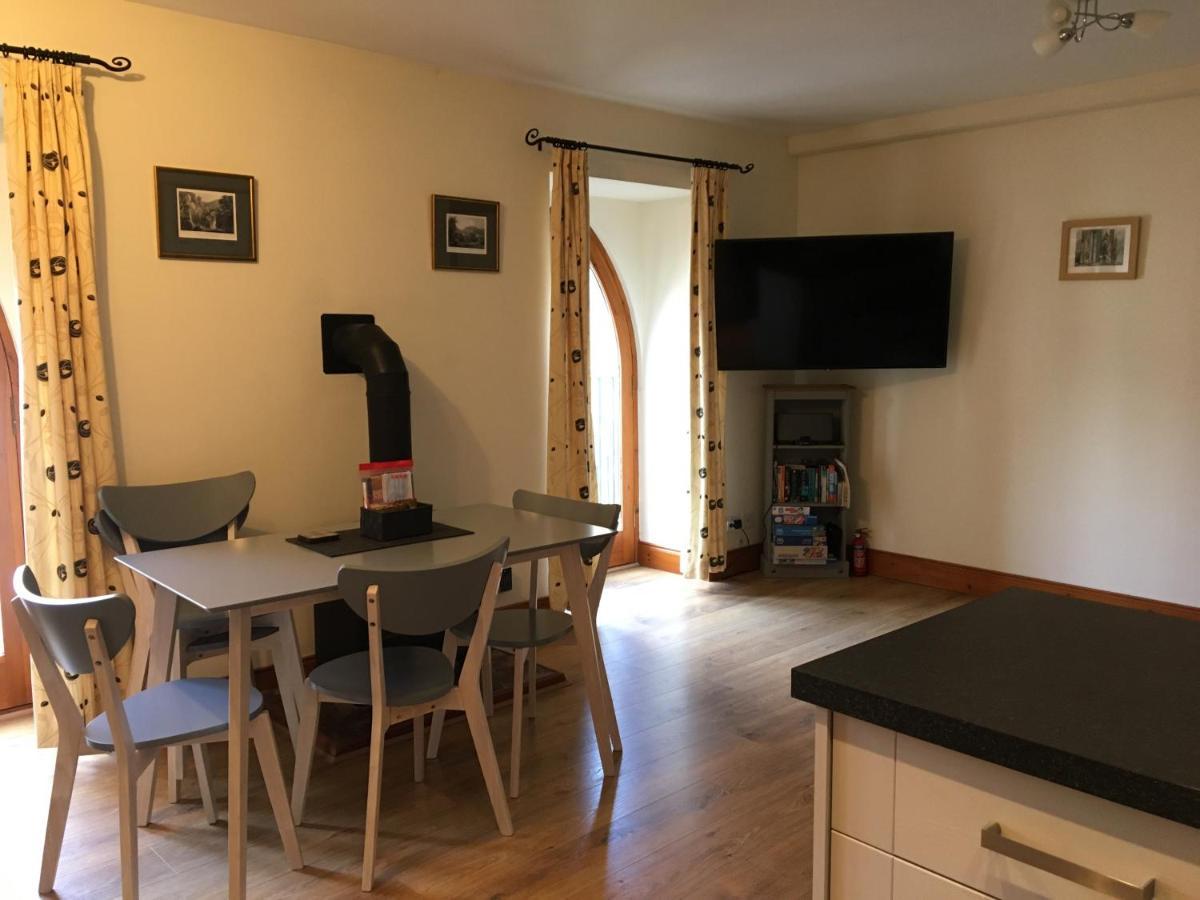 Lairds And Keepers Apartments Dunkeld Bagian luar foto